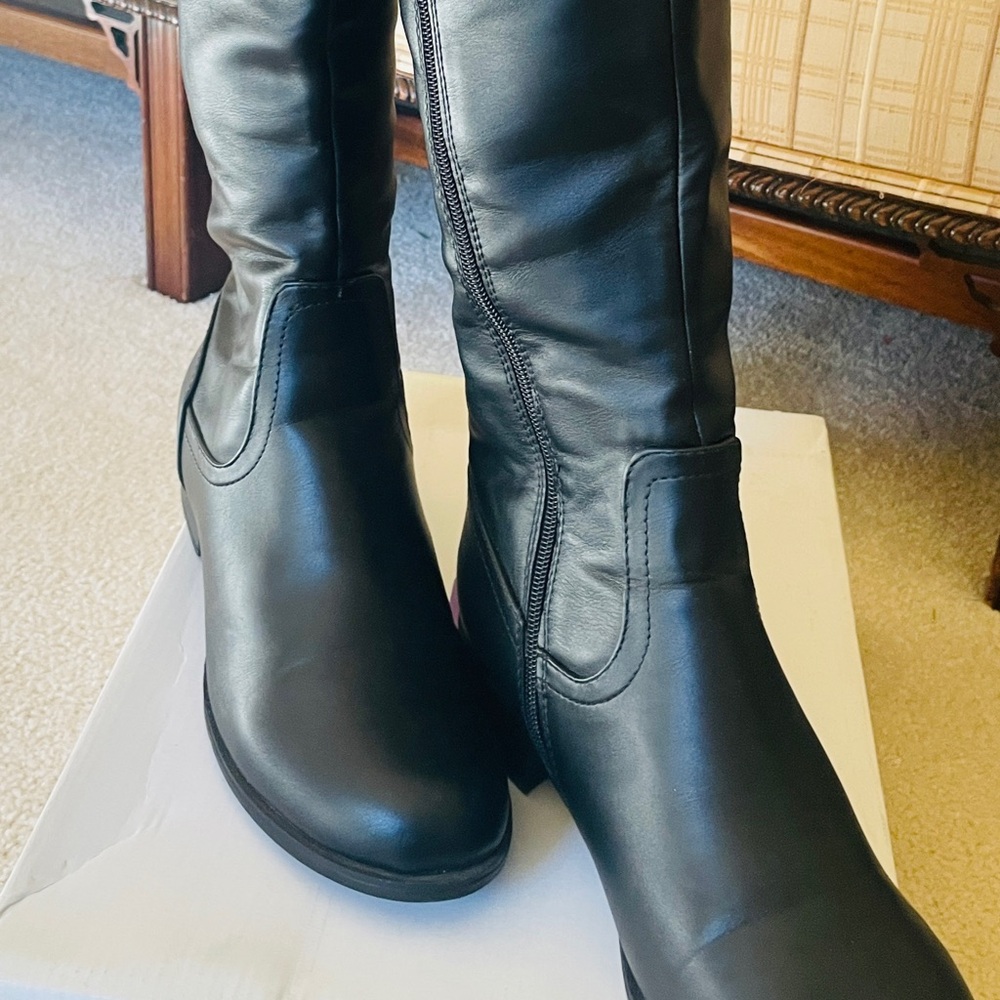 NEW Sofa Knee High Boots